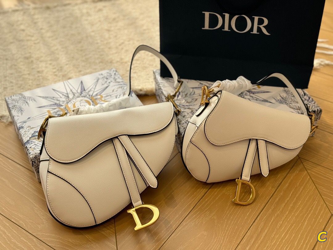 Adore Me Saddle Bag White